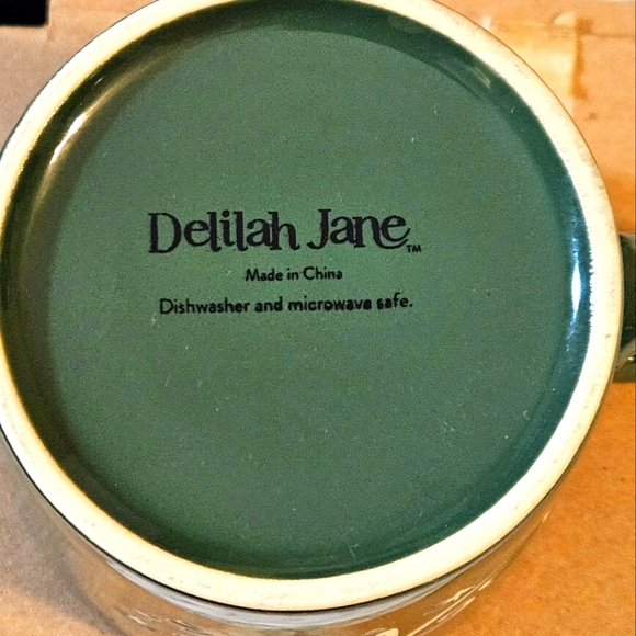 Delilah Jane Christmas Mug - Picture 2 of 4
